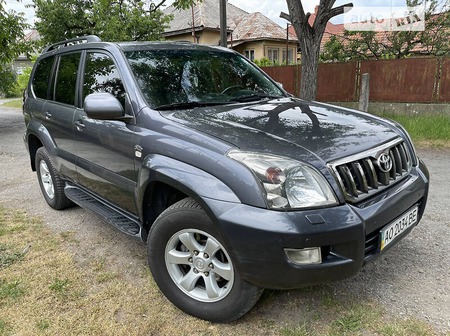 Toyota Land Cruiser Prado 2009  випуску Ужгород з двигуном 3 л дизель позашляховик автомат за 17999 долл. 