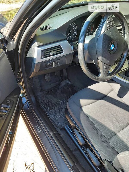 BMW 318 2008  випуску Черкаси з двигуном 0 л дизель хэтчбек механіка за 6500 долл. 