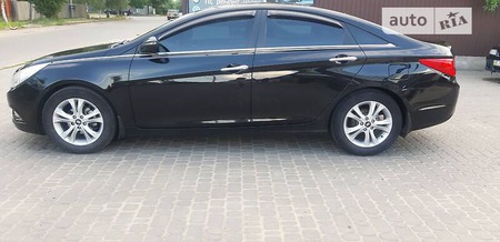 Hyundai Sonata 2011  випуску Миколаїв з двигуном 2.4 л  седан автомат за 8700 долл. 