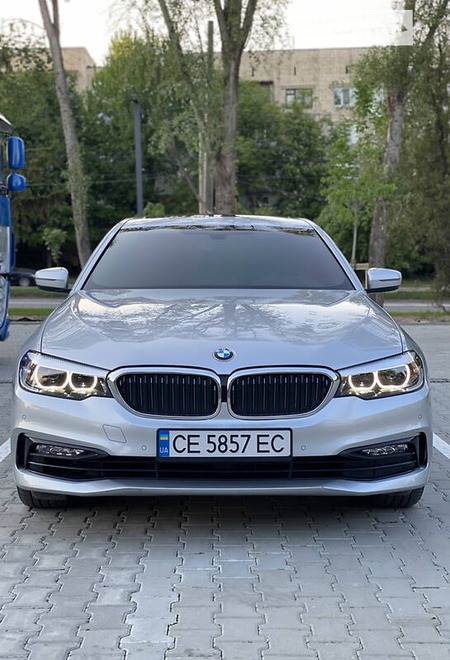 BMW 530 2018  випуску Чернівці з двигуном 2 л гібрид седан автомат за 41000 долл. 