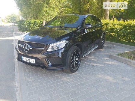 Mercedes-Benz GLE 400 2015  випуску Дніпро з двигуном 0 л бензин купе автомат за 57000 долл. 