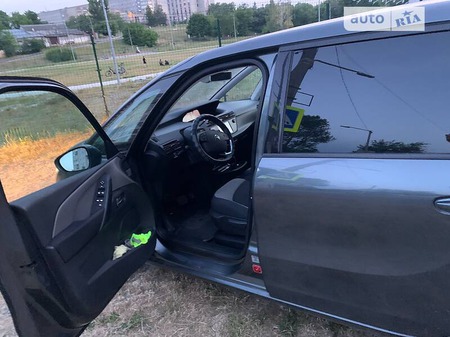 Citroen C4 Picasso 2014  випуску Львів з двигуном 1.6 л дизель мінівен  за 9999 долл. 