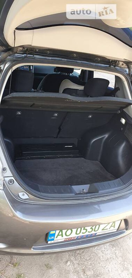 Nissan Leaf 2015  випуску Ужгород з двигуном 0 л електро хэтчбек автомат за 14000 долл. 