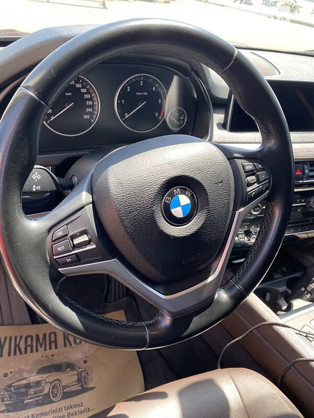 BMW X5 2015  випуску Львів з двигуном 0 л дизель позашляховик автомат за 33400 долл. 