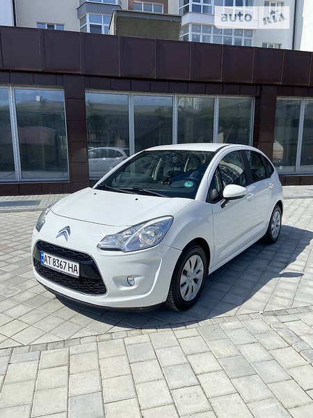 Citroen C3 2011  випуску Івано-Франківськ з двигуном 0 л бензин хэтчбек механіка за 6800 євро 