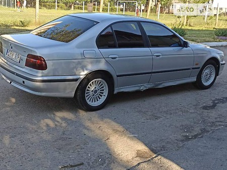 BMW 520 1999  випуску Львів з двигуном 2 л бензин седан механіка за 1499 долл. 