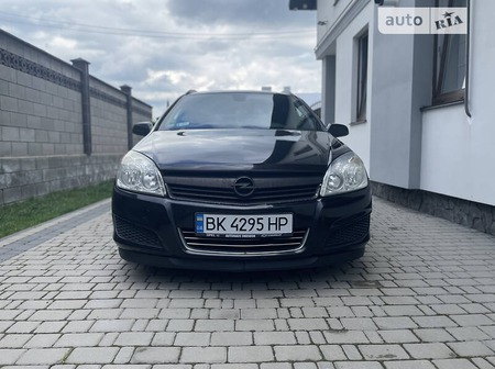 Opel Astra 2006  випуску Рівне з двигуном 1.9 л дизель універсал автомат за 4999 долл. 