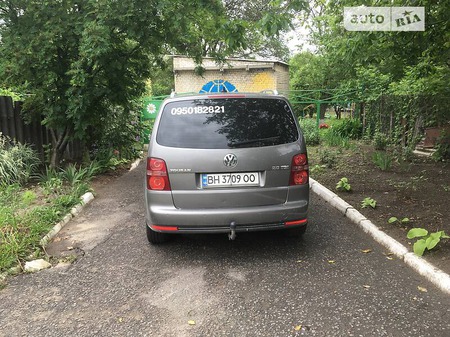 Volkswagen Touran 2007  випуску Одеса з двигуном 0 л дизель мінівен автомат за 8500 долл. 