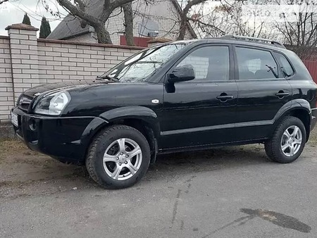 Hyundai Tucson 2008  випуску Київ з двигуном 0 л бензин позашляховик механіка за 7500 долл. 