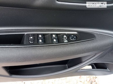 Citroen C4 2010  випуску Чернівці з двигуном 1.6 л бензин хэтчбек механіка за 4750 долл. 