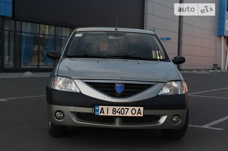 Dacia Logan 2005  випуску Київ з двигуном 1.6 л бензин седан механіка за 3400 долл. 