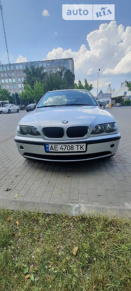 BMW 318 2002  випуску Дніпро з двигуном 2 л бензин седан механіка за 5200 долл. 