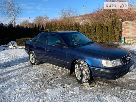 Audi 100 1993  випуску Тернопіль з двигуном 2.6 л  седан механіка за 2800 долл. 