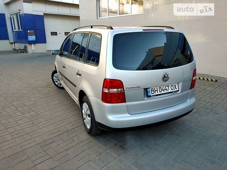 Volkswagen Touran 2004  випуску Одеса з двигуном 1.6 л бензин мінівен механіка за 6800 долл. 