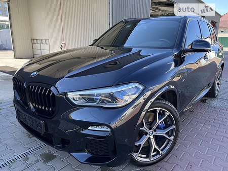 BMW X5 2021  випуску Львів з двигуном 3 л дизель позашляховик автомат за 116111 долл. 