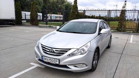 Hyundai Sonata 2014  випуску Київ з двигуном 0 л газ седан автомат за 9000 долл. 