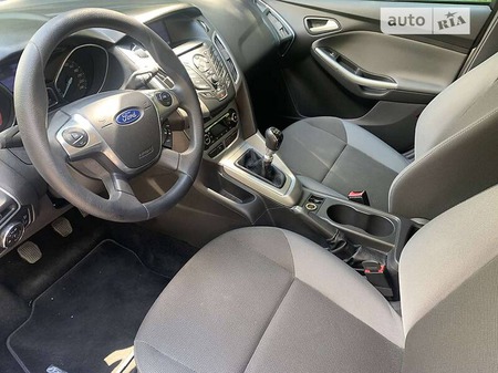 Ford Focus 2013  випуску Дніпро з двигуном 1.6 л дизель універсал механіка за 7750 долл. 