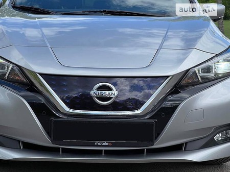 Nissan Leaf 2019  випуску Ужгород з двигуном 0 л електро хэтчбек автомат за 21800 долл. 