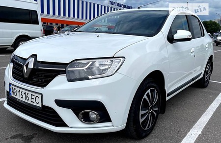 Renault Logan 2019  випуску Хмельницький з двигуном 1.5 л  седан механіка за 8100 долл. 