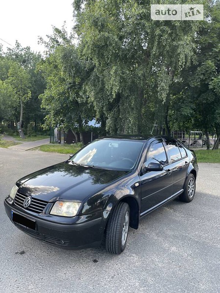 Volkswagen Bora 2003  випуску Київ з двигуном 0 л дизель седан механіка за 4100 долл. 