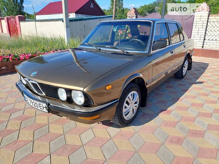 BMW 524 1988  випуску Миколаїв з двигуном 2.4 л дизель седан механіка за 1750 долл. 