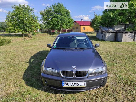 BMW 316 2002  випуску Львів з двигуном 1.8 л  універсал автомат за 4999 долл. 