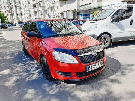 Skoda Fabia 2010  випуску Київ з двигуном 0 л дизель універсал механіка за 5400 долл. 