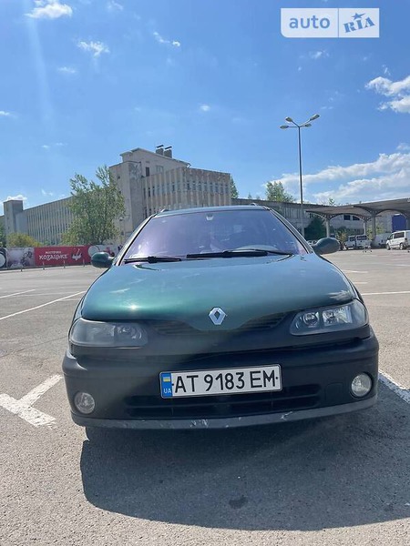 Renault Laguna 1999  випуску Івано-Франківськ з двигуном 1.6 л бензин універсал механіка за 3300 долл. 