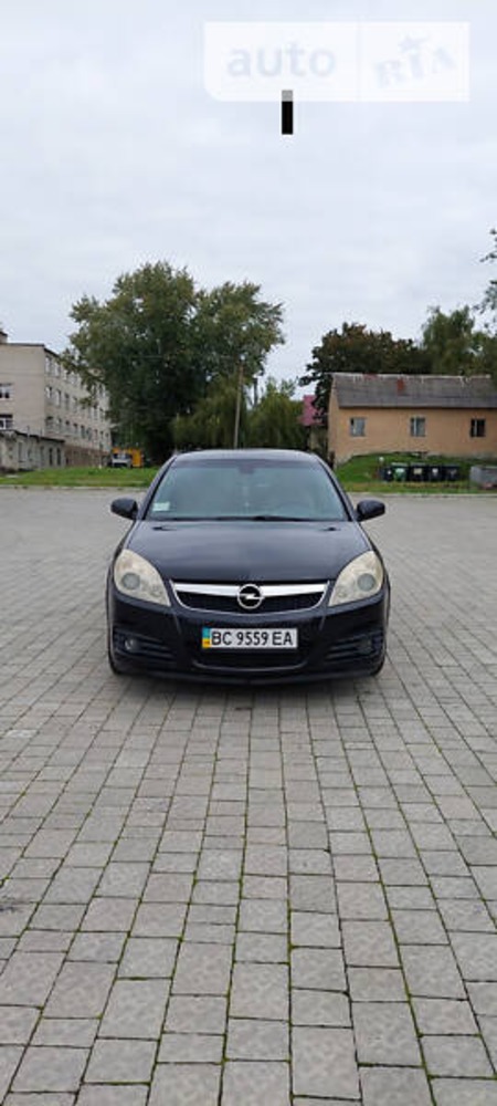 Opel Vectra 2006  випуску Львів з двигуном 2.2 л  седан автомат за 6100 долл. 