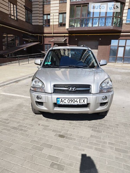 Hyundai Tucson 2007  випуску Луцьк з двигуном 0 л  позашляховик автомат за 7650 долл. 