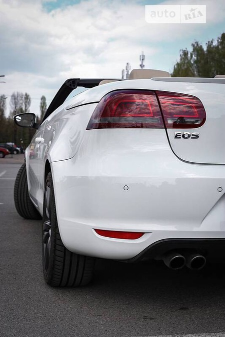 Volkswagen Eos 2015  випуску Київ з двигуном 2 л бензин кабріолет автомат за 11800 долл. 