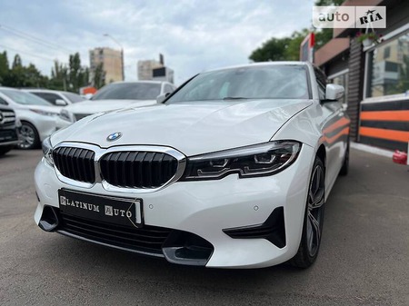 BMW 330 2020  випуску Одеса з двигуном 2 л бензин седан автомат за 36900 долл. 