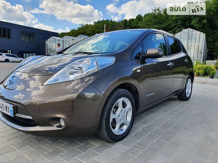 Nissan Leaf 2016  випуску Тернопіль з двигуном 0 л електро хэтчбек автомат за 16999 долл. 