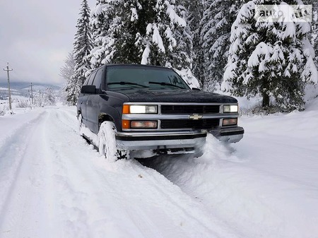 Chevrolet Tahoe 1997  випуску Львів з двигуном 5.7 л  позашляховик автомат за 15000 євро 
