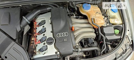 Audi A4 Limousine 2001  випуску Львів з двигуном 2 л бензин седан автомат за 5900 долл. 