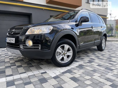 Chevrolet Captiva 2010  випуску Івано-Франківськ з двигуном 0 л дизель позашляховик механіка за 8950 долл. 