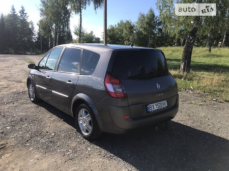 Renault Scenic 2004  випуску Хмельницький з двигуном 1.9 л дизель універсал механіка за 3777 долл. 