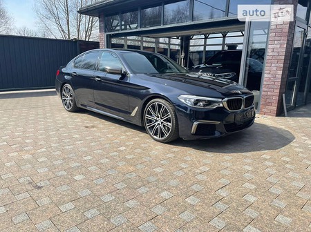 BMW 550 2017  випуску Київ з двигуном 4.4 л бензин седан автомат за 52500 долл. 