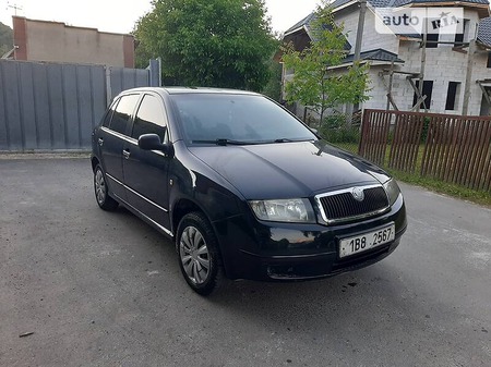 Skoda Fabia 2002  випуску Ужгород з двигуном 0 л бензин хэтчбек механіка за 1250 долл. 