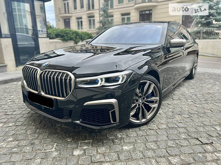BMW 760 2021  випуску Київ з двигуном 6.6 л бензин седан автомат за 109000 долл. 
