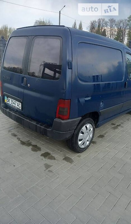 Peugeot Partner 1998  випуску Рівне з двигуном 1.9 л  мінівен механіка за 1800 долл. 