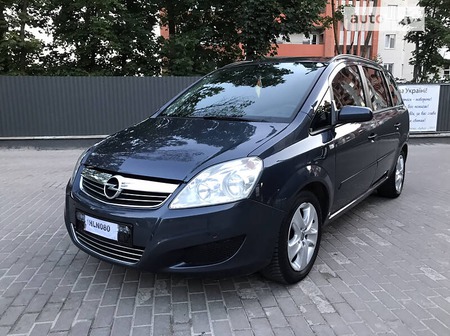 Opel Zafira Tourer 2008  випуску Тернопіль з двигуном 1.7 л дизель універсал механіка за 6199 долл. 