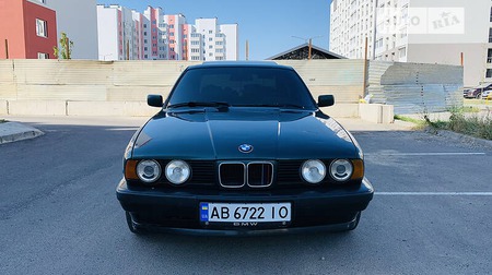 BMW 520 1995  випуску Вінниця з двигуном 2 л  седан механіка за 2700 долл. 