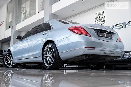 Mercedes-Benz S 350 2013  випуску Одеса з двигуном 3 л дизель седан автомат за 45900 долл. 