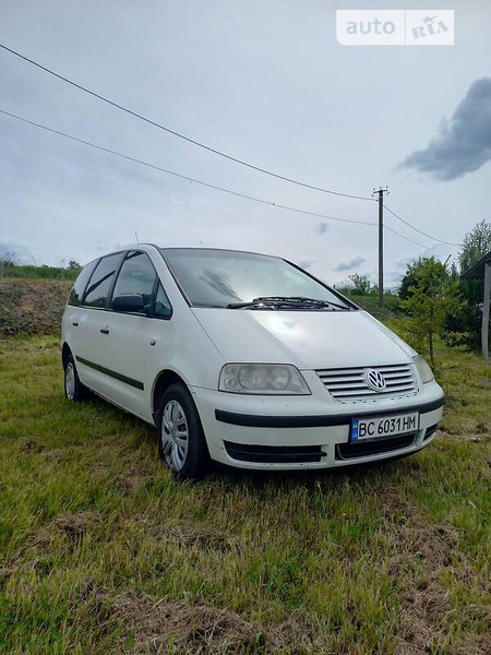 Volkswagen Sharan 2001  випуску Львів з двигуном 0 л дизель мінівен механіка за 4300 долл. 