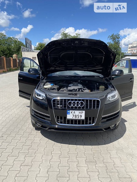 Audi Q7 2015  випуску Київ з двигуном 3 л бензин позашляховик автомат за 24800 долл. 