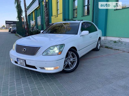 Lexus LS 430 2003  випуску Тернопіль з двигуном 4.3 л  седан  за 8900 долл. 