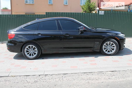 BMW 3 Series 2013  випуску Львів з двигуном 2 л бензин седан автомат за 17500 долл. 