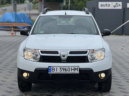 Dacia Duster 2010  випуску Полтава з двигуном 1.6 л бензин позашляховик механіка за 7600 долл. 