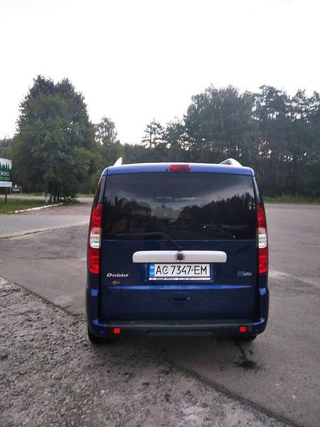 Fiat Doblo 2009  випуску Луцьк з двигуном 1.3 л дизель мінівен механіка за 6300 долл. 